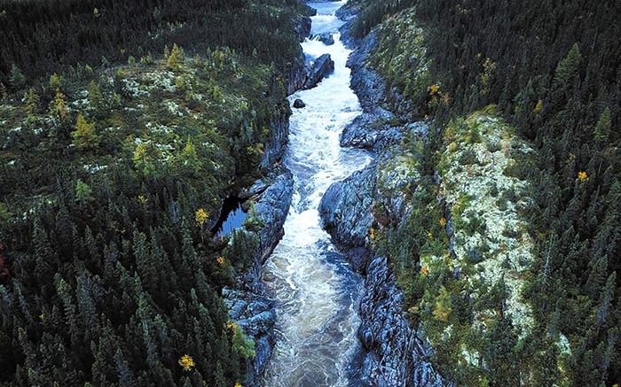 Quatrième Chute (Fourth Waterfall) on the Mutehekau Shipu